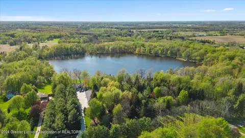 View/Area - 8358 Loomis Rd, Dewitt, MI 48820 photo 2 of 8