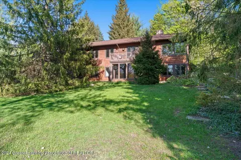 Exterior - 8358 Loomis Rd, Dewitt, MI 48820 photo 12 of 14