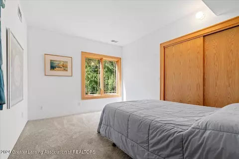 Bedroom - 8358 Loomis Rd, Dewitt, MI 48820 photo 4 of 5