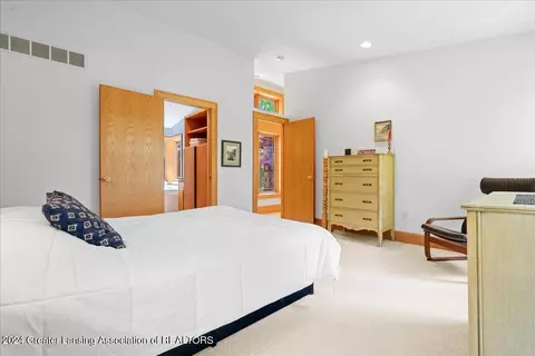 Bedroom - 8358 Loomis Rd, Dewitt, MI 48820 photo 3 of 5