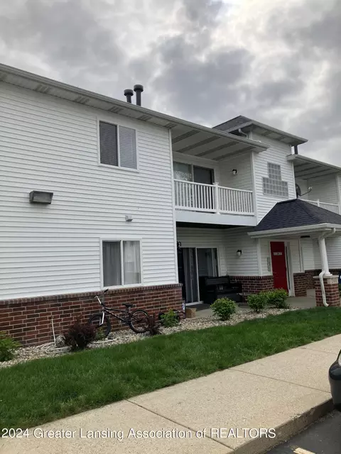 209 Carom Cir, Mason, MI 48854