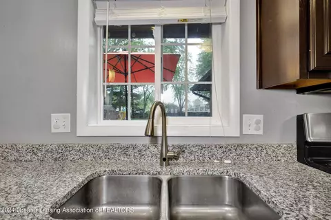 Kitchen - 1545 Franklin St, Haslett, MI 48840 photo 4 of 4