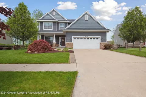 2722 Lupine Dr, Okemos, MI 48864