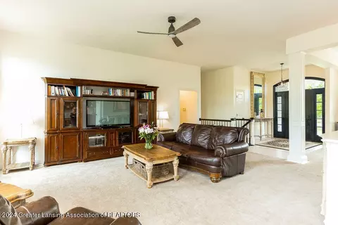5568 Wild Iris Ln, Haslett, MI 48840 photo 8
