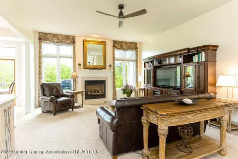5568 Wild Iris Ln, Haslett, MI 48840 photo 7