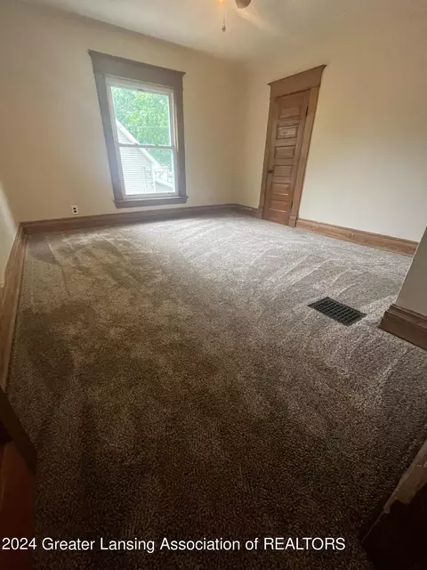 122 E Shaw St, Charlotte, MI 48813 photo 13