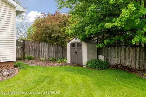 13041 Sherrington Dr, Dewitt, MI 48820 photo 45