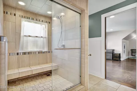 Bath - 1400 Poxson Ave, Lansing, MI 48910 photo 2 of 2