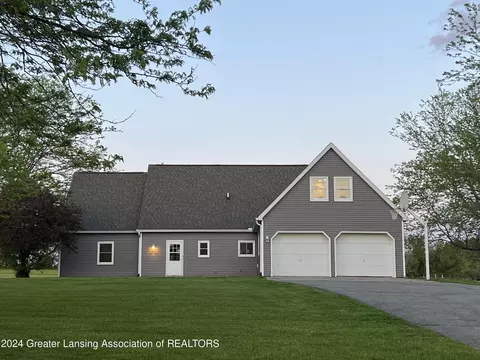 12221 S Wright Rd, Eagle, MI 48822