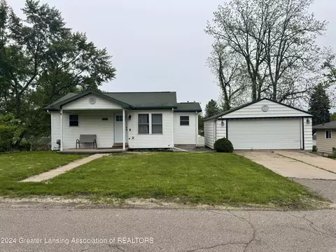 530 Brynford Ave, Lansing, MI 48917