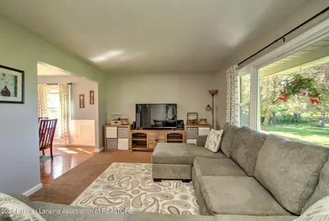 Living - 4190 Beeman Rd, Williamston, MI 48895 photo 2 of 4