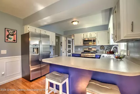 Kitchen - 4190 Beeman Rd, Williamston, MI 48895 photo 3 of 4