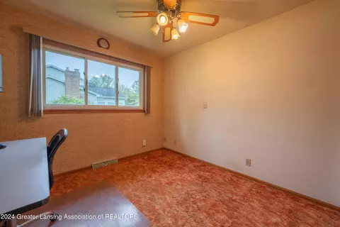 Bedroom - 6733 E Galway Cir, Dimondale, MI 48821 photo 3 of 5