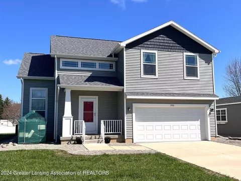 301 Sapphire St, Morrice, MI 48857