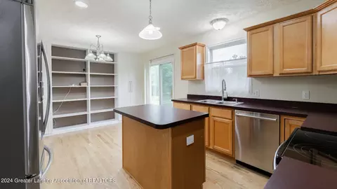 7607 Taragreen Dr, Lansing, MI 48917 photo 9