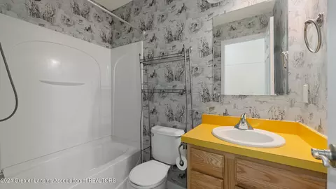 7607 Taragreen Dr, Lansing, MI 48917 photo 17