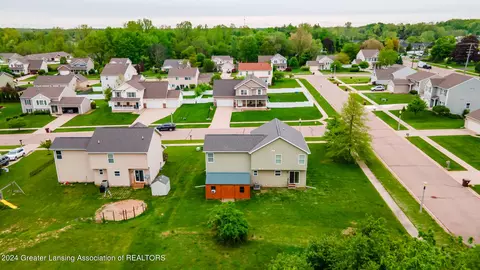 7607 Taragreen Dr, Lansing, MI 48917 photo 23