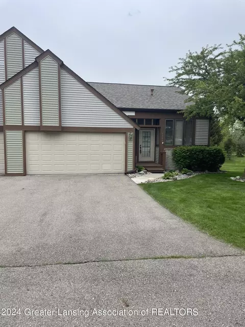 1306 Brookside Dr #77, Lansing, MI 48917
