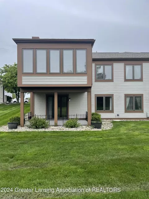 1306 Brookside Dr #77, Lansing, MI 48917 photo 2