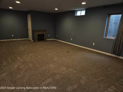 2193 Frontier Ct, Holt, MI 48842 photo 21