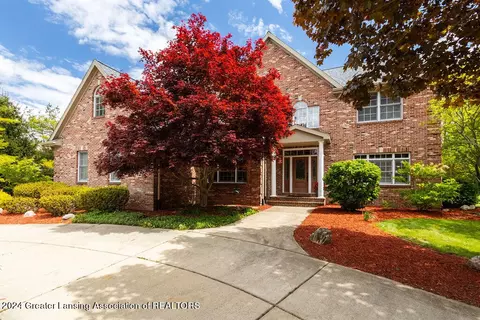 4430 Glencoe Dr, Williamston, MI 48895
