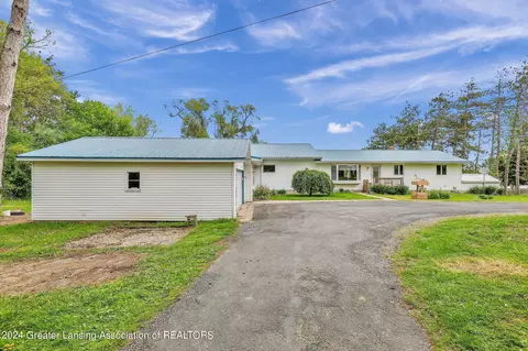 9391 Eaton Hwy, Mulliken, MI 48861