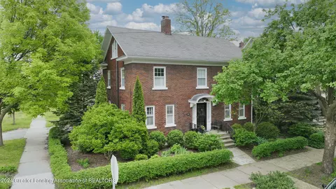 332 N Butler Blvd, Lansing, MI 48915