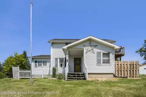 729 Looking Glass Ave, Portland, MI 48875