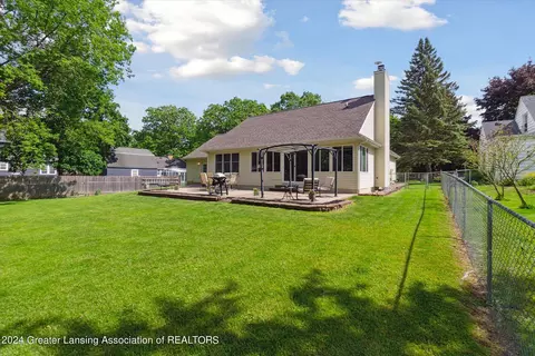 Exterior - 203 E Clark St, Saint Johns, MI 48879 photo 11 of 14