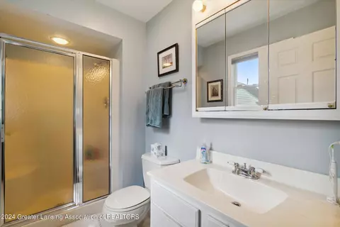 Bath - 203 E Clark St, Saint Johns, MI 48879 photo 1 of 1