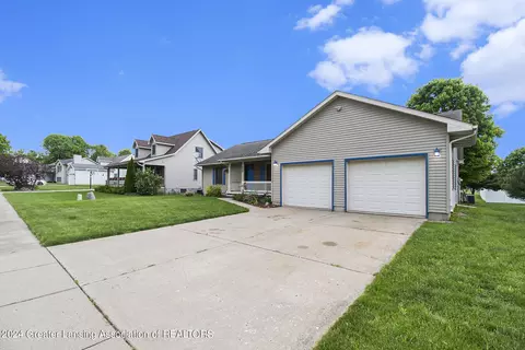 8644 Jacaranda Dr, Dimondale, MI 48821 photo 19