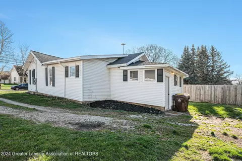 707 E Walker St, Saint Johns, MI 48879 photo 22