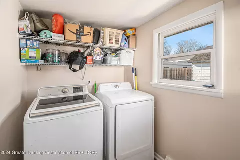 707 E Walker St, Saint Johns, MI 48879 photo 14