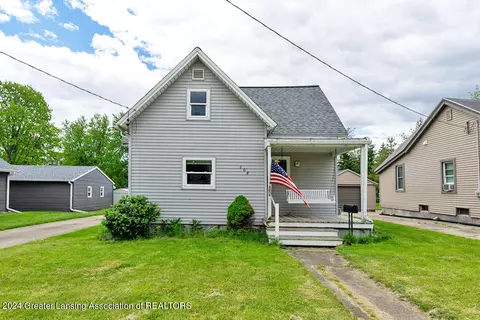 608 E State St, Saint Johns, MI 48879