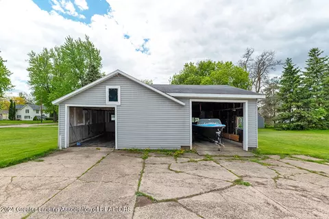 608 E State St, Saint Johns, MI 48879 photo 25