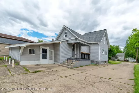 608 E State St, Saint Johns, MI 48879 photo 3