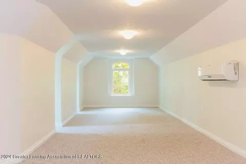 Bedroom - 6031 E Lake Dr, Haslett, MI 48840 photo 6 of 6