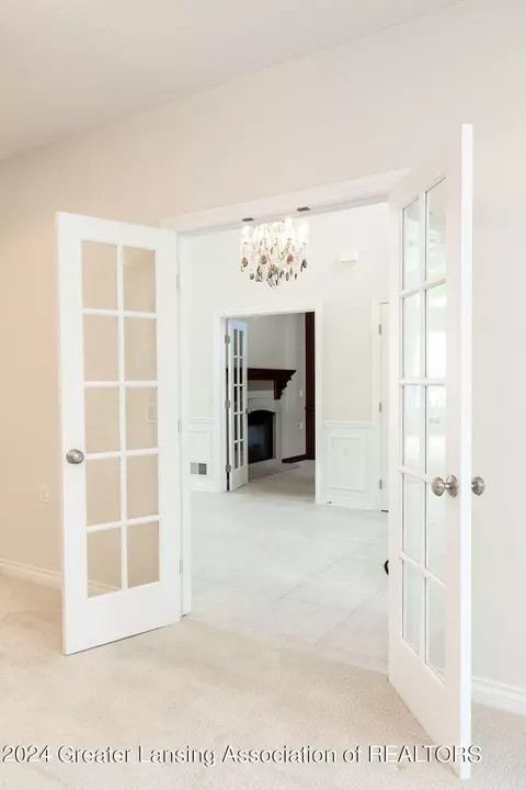 Entry Way - 6031 E Lake Dr, Haslett, MI 48840 photo 5 of 9