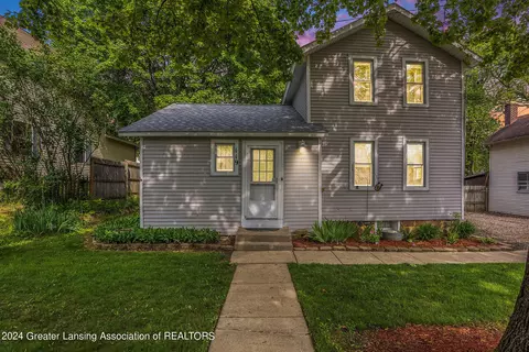 119 S Main St, Munith, MI 49259