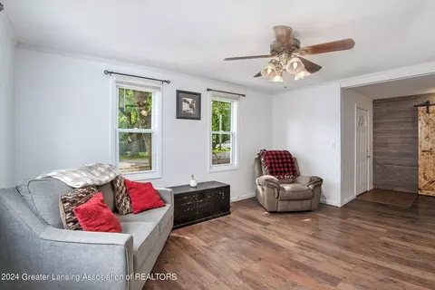 119 S Main St, Munith, MI 49259 photo 5