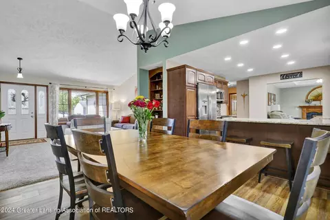 727 Fieldview Dr, Grand Ledge, MI 48837 photo 6