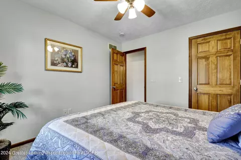 727 Fieldview Dr, Grand Ledge, MI 48837 photo 21