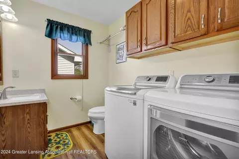 727 Fieldview Dr, Grand Ledge, MI 48837 photo 25