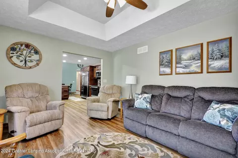 727 Fieldview Dr, Grand Ledge, MI 48837 photo 13