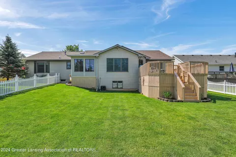727 Fieldview Dr, Grand Ledge, MI 48837 photo 38