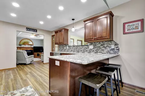 727 Fieldview Dr, Grand Ledge, MI 48837 photo 7