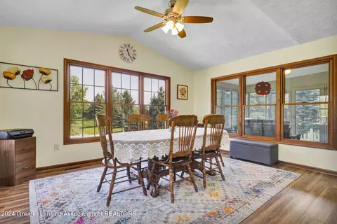 727 Fieldview Dr, Grand Ledge, MI 48837 photo 15