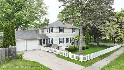 1660 Sunnyside Ave, Lansing, MI 48910
