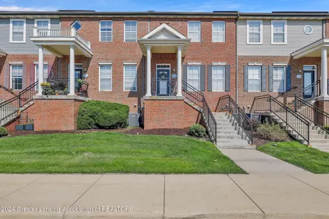 3307 Wharton St, East Lansing, MI 48823