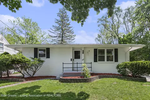 2627 Maplewood Ave, Lansing, MI 48910
